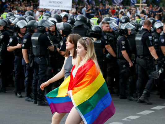 В Киеве военкомы специально пришли на ЛГБТК+ мероприятие
