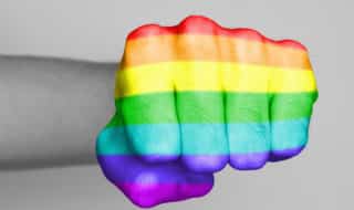 ВИЧ и стигма или Геи против… геев.