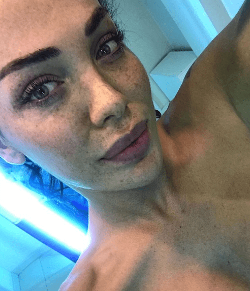 Трансгендерная грузинка покорила пользователей Сети фотографиями без макияжа