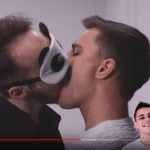 YouTube заблокировал российское шоу в котором целовались двое мужчин