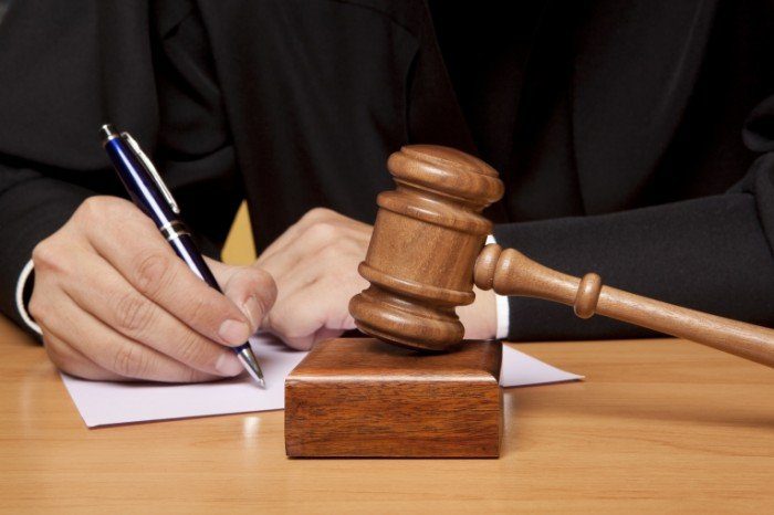 суд отменил штраф