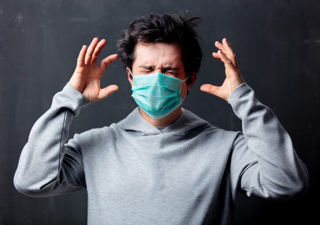 Американские мужчины боятся выглядеть "не круто" в медицинских масках