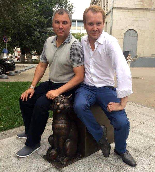 Алексей Навальный высмеял создателей гомофобного клипа