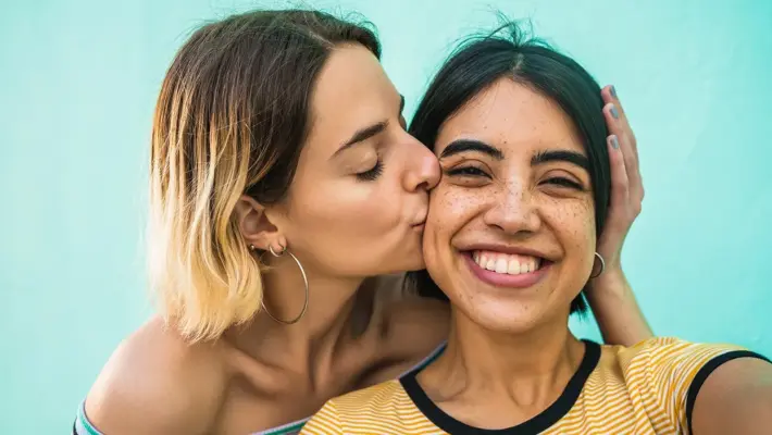 Лесбиянки с большой жопа онлайн