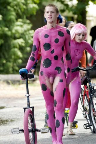 11-й Всемирный голый велопробег состоится в Амстердаме
