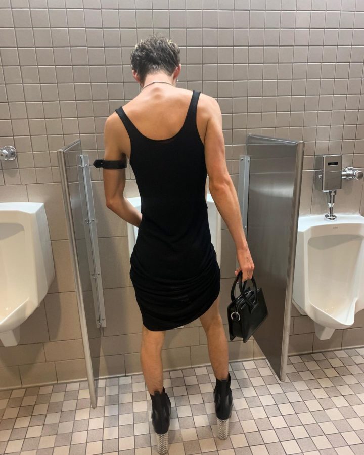 На фестивале моды «Met Gala» Трой Сиван вышел в чёрном платье