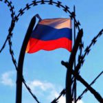 Мягко стелят. Как изменит жизнь ЛГБТ-россиян новый гомофобный закон?