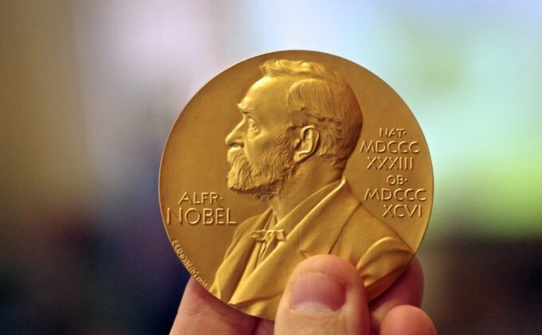 Шведский генетик-бисексуал получил Нобелевскую премию