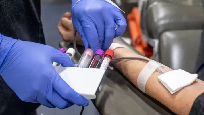 Санитарно-надзорное управление США утвердило изменения правил пожертвования крови геями и бисексуалами