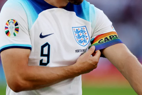 Дискриминации ЛГБТК+ сообщества в футболе стало меньше — исследование