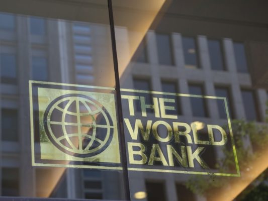 Всемирный банк заморозил кредит Уганде из-за гомофобного закона