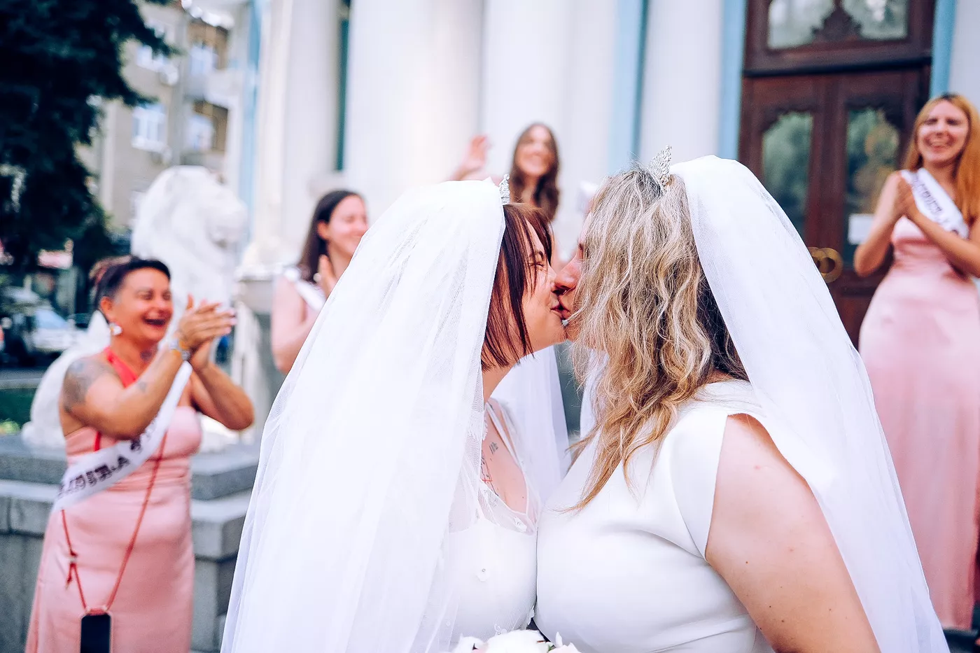 В Харькове две девушки сыграли свадьбу