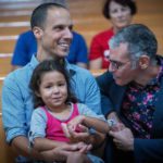 В Израиле однополые пары смогут стать родителями