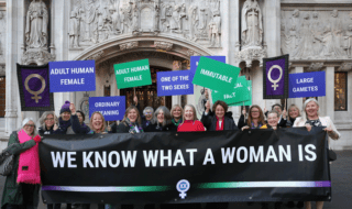 Великобритания трансгендерность суд