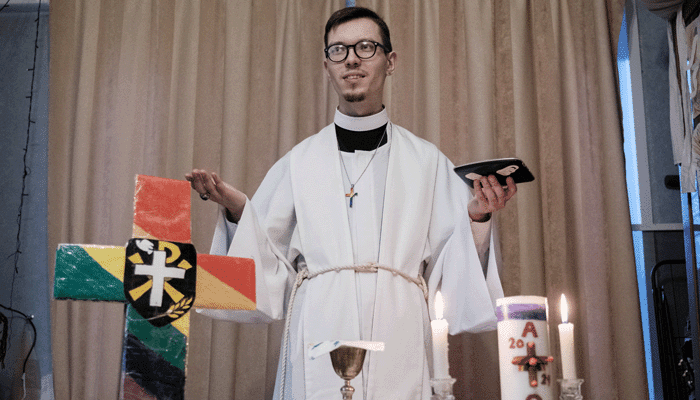 Хмелев священник лгбт