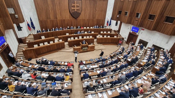 Словакия два пола