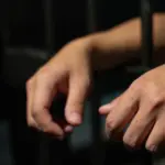 Москвича отправили на 15 суток под арест и оштрафовали за ЛГБТ-картинки