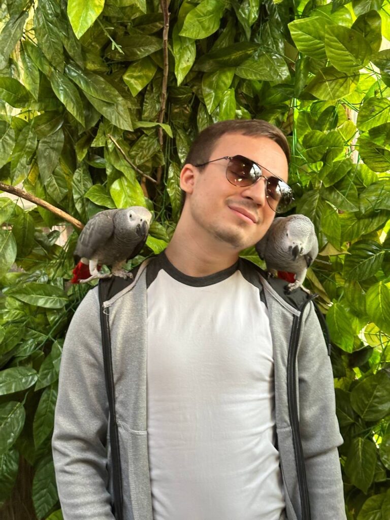 История гей