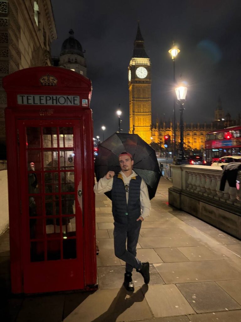 История гей