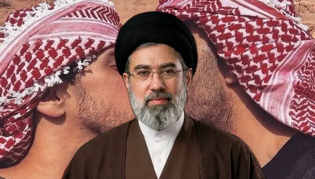 верховный лидер Ирана Можтаба Хоменеи на фоне целующихся мужчин