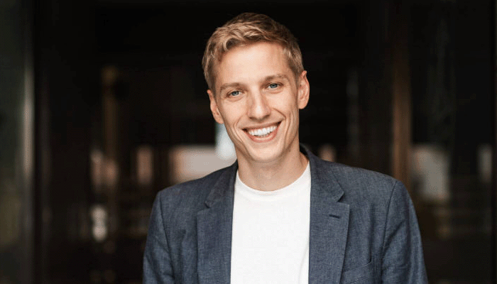 Доминик Краузе гей