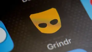 Иконка Grindr на экране