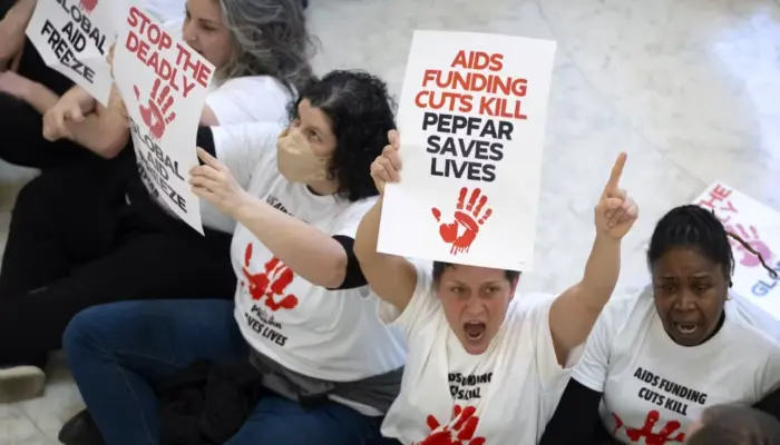 ВИЧ-активисты протестуют против заморозки PEPFAR