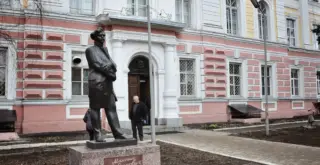 Вход в ЯрГУ